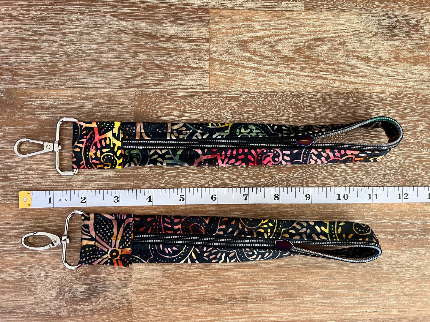 🌈 Nan-Tuckit Zip – Boho Bloom Wristlet 10"