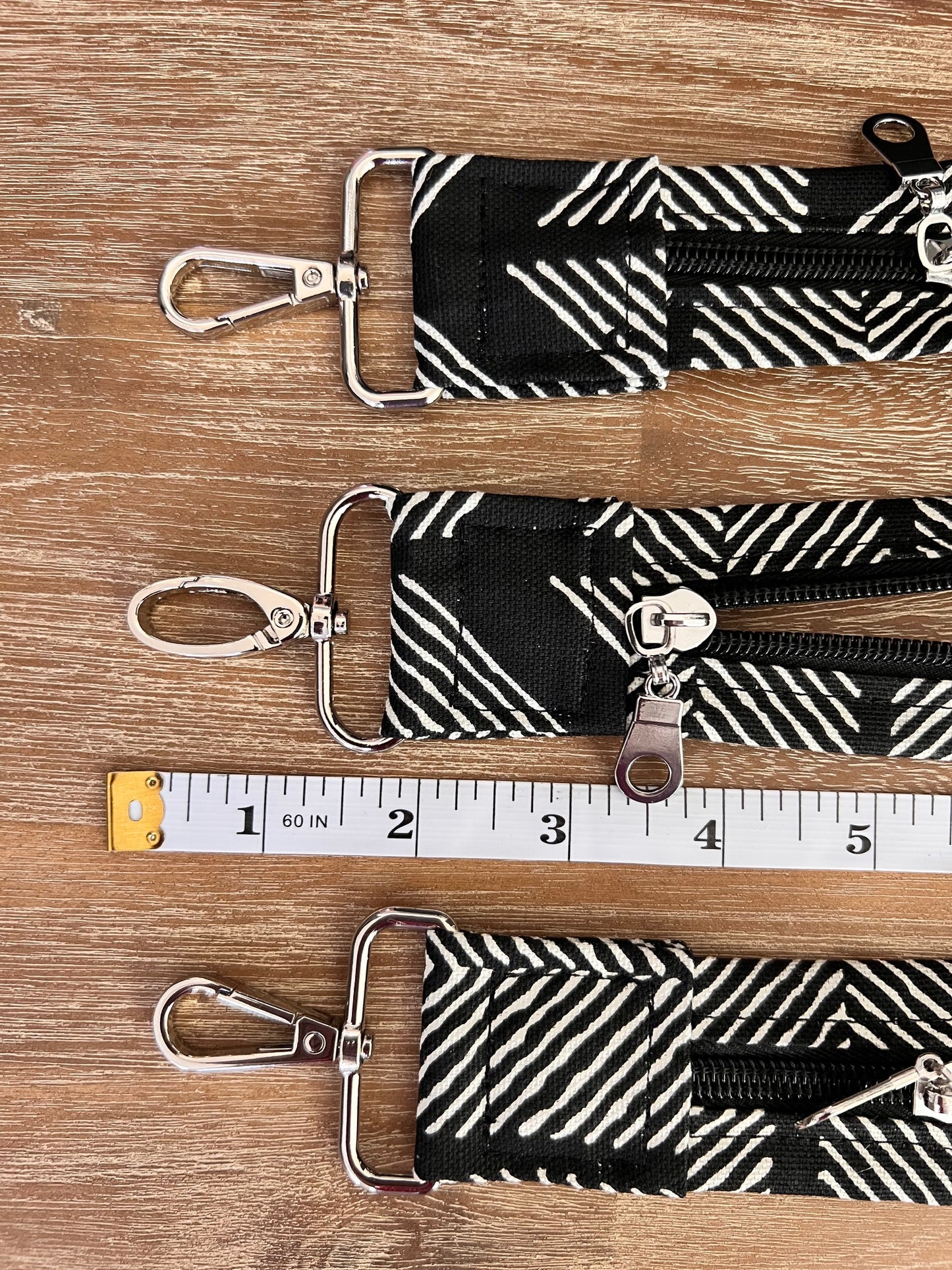 🖤 Nan-Tuckit Zip – Classic Stripe 12"