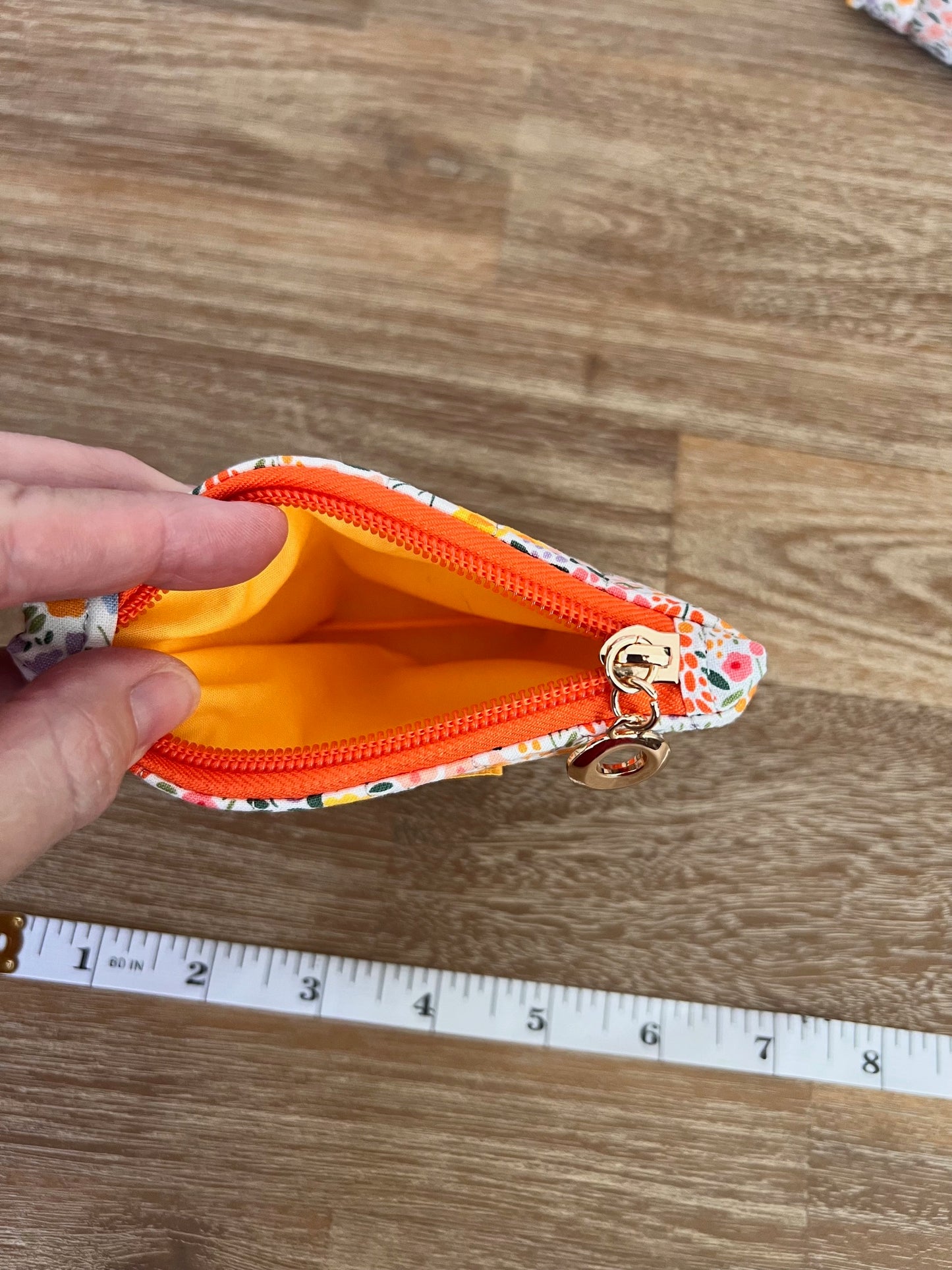 🌸 Floral Cotton Coin Purse – Clip-On Charm, Sewn with Love