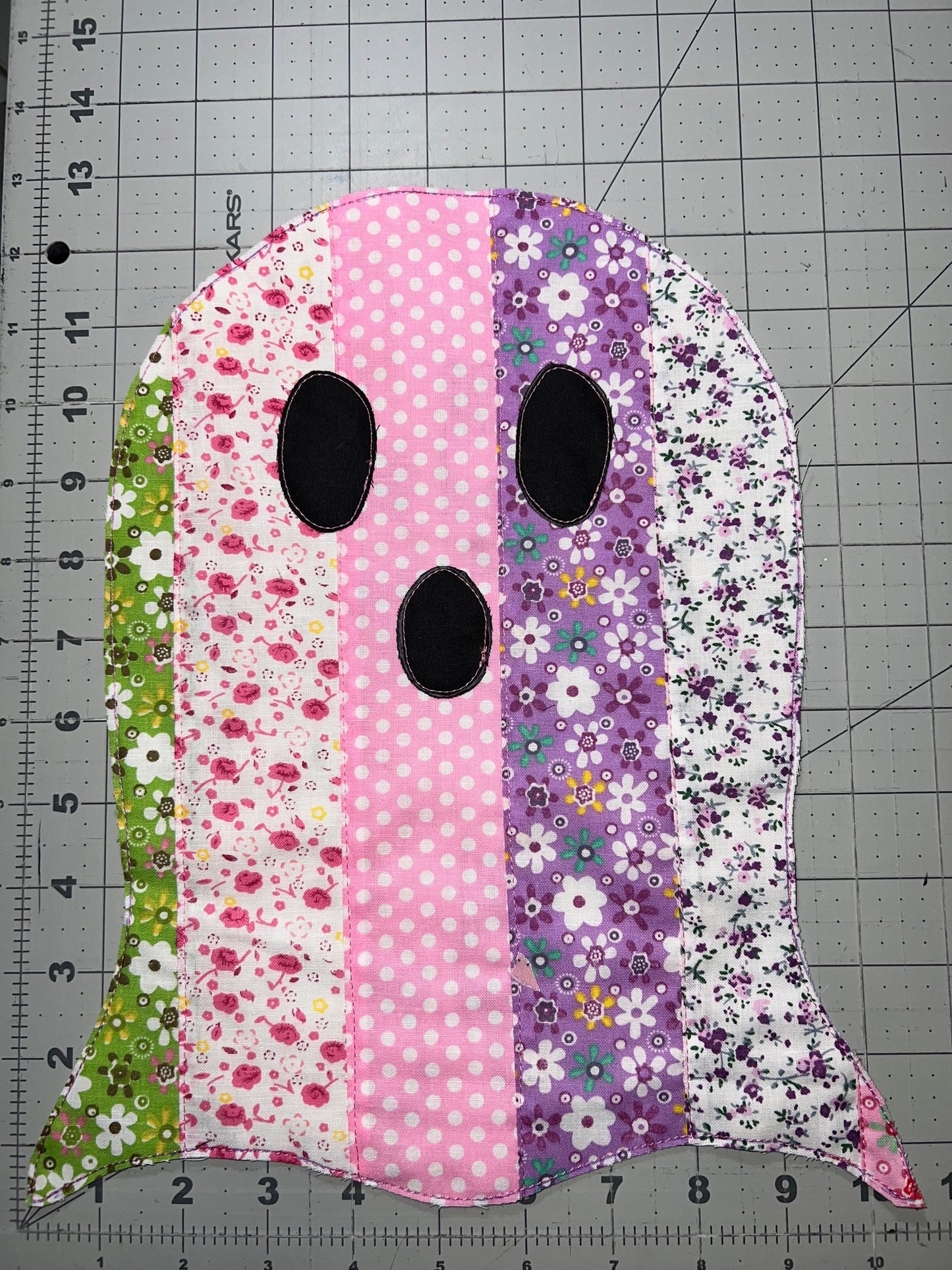 👻 Floral Polkadot Ghost Appliqué Large– Sweetly Spooky Style for Halloween