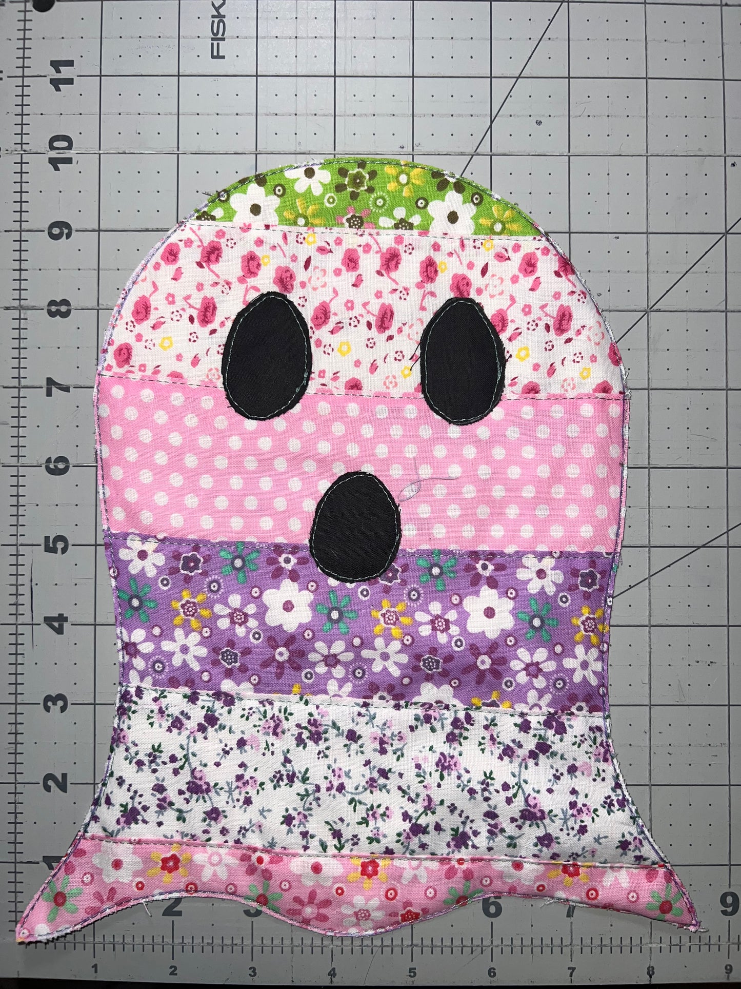 👻 Floral Polkadot Ghost Appliqué Small– Sweetly Spooky Style for Halloween