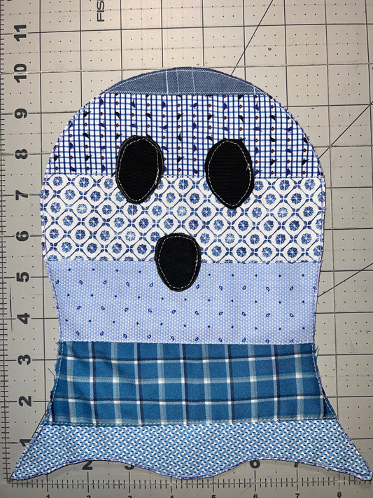 👻 Blue Threads Small Ghost Appliqué – Timeless Textiles with a Playful Spirit